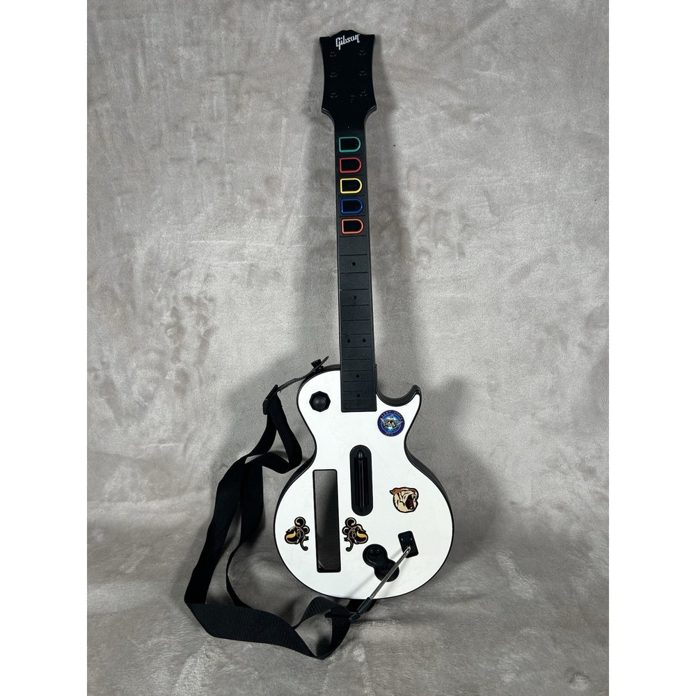 Nintendo Wii Guitar Hero Les Paul Controller RedOctane 95125.805 White w/ Strap